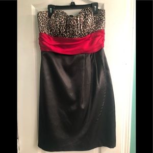 🌹Silky black, red, & leopard print dress
